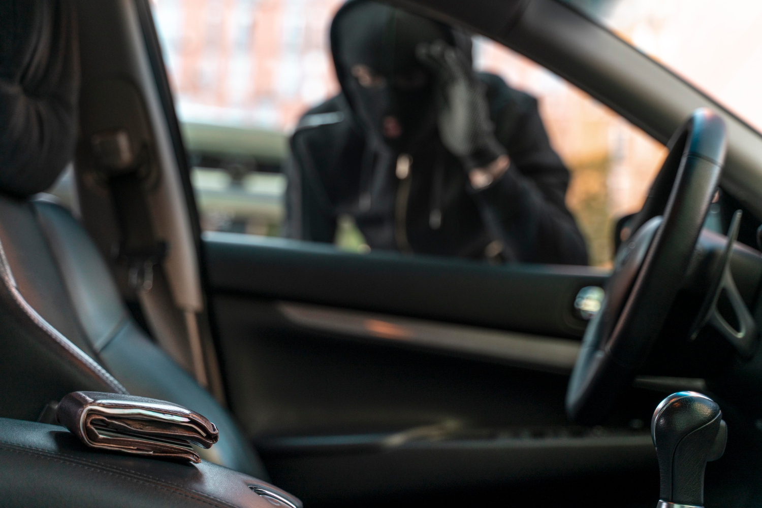 Wanneer je je auto bent vergeten te vergrendelen